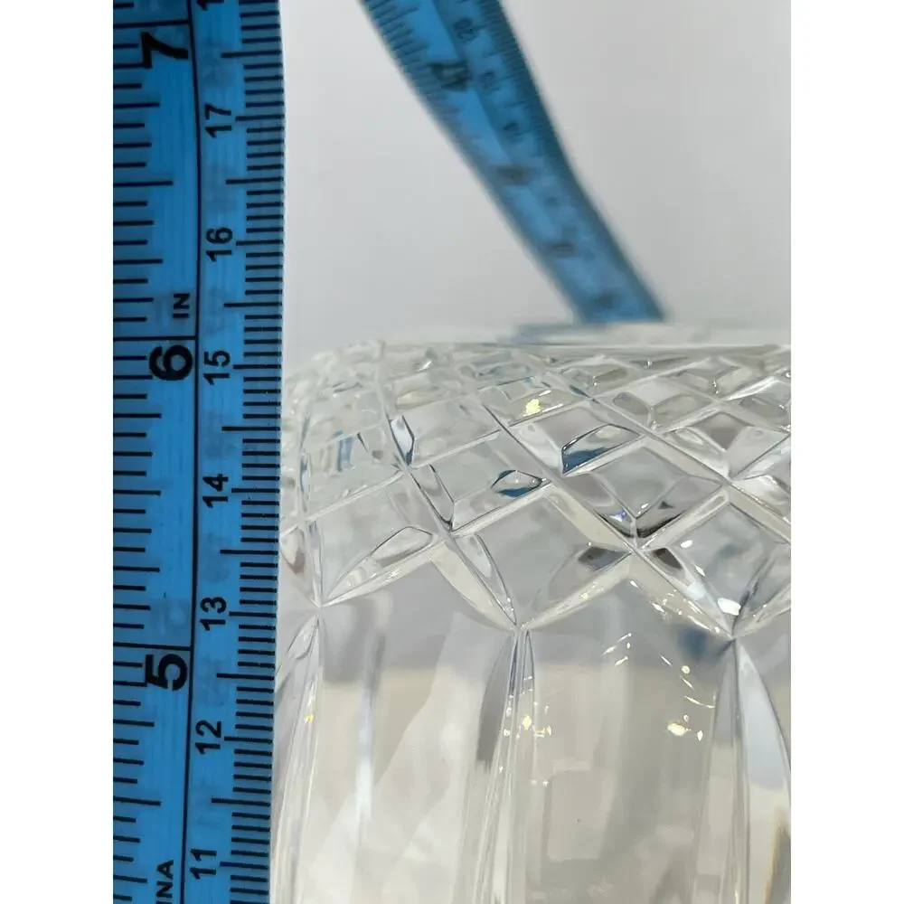Atlantis flower vase